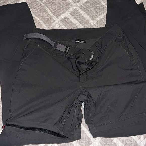 Two pairs of north face hiking pants with zipper short - Picture 4 of 5